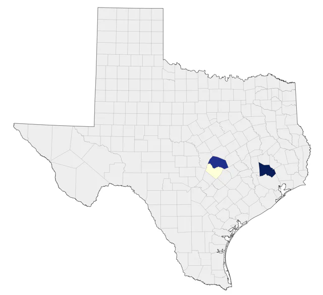 Chestnut-fronted Macaw county map