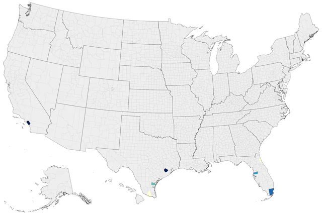 Green-cheeked Parakeet county map